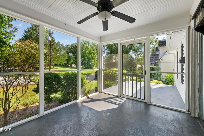 125 Tarpley St, Burlington, NC 27215