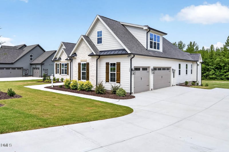 125 Water Willow Dr, Zebulon, NC 27597