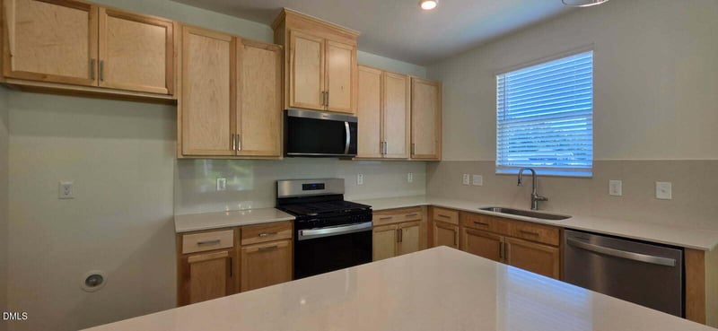 1256 Woody Dr, Graham, NC 27253