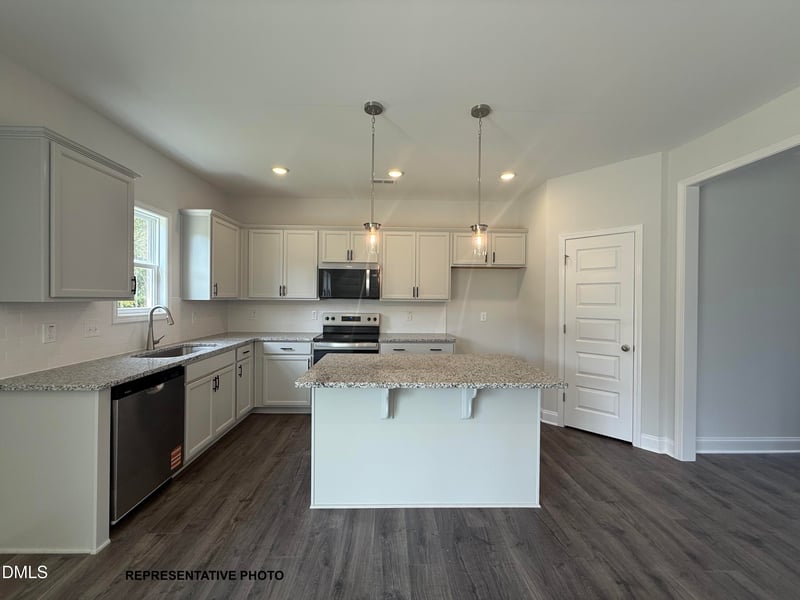 126 Cinnabar St, Clayton, NC 27527
