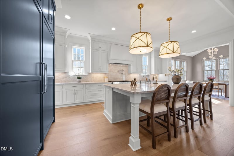 126 E Drewry Ln, Raleigh, NC 27609