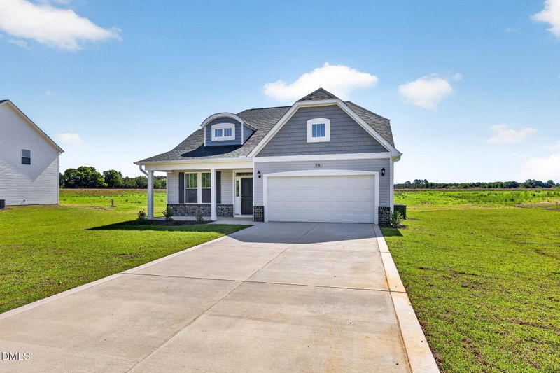 126 Maverick Ln, Dunn, NC 28334
