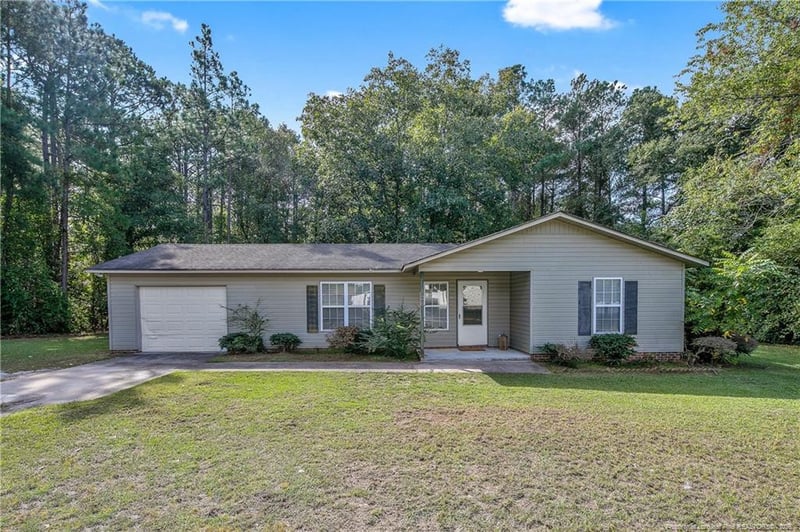 126 Sarah Ln, Fayetteville, NC 28306
