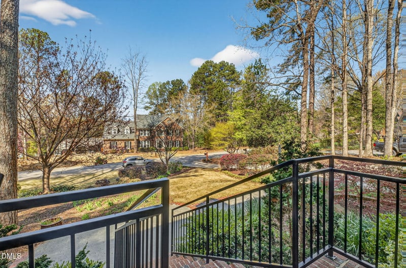 127 Lochwood West Dr, Cary, NC 27518
