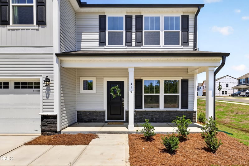 127 S Mule Way #105, Benson, NC 27504