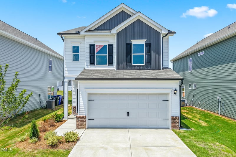 127 Oyster Tabby Dr, Lillington, NC 27546