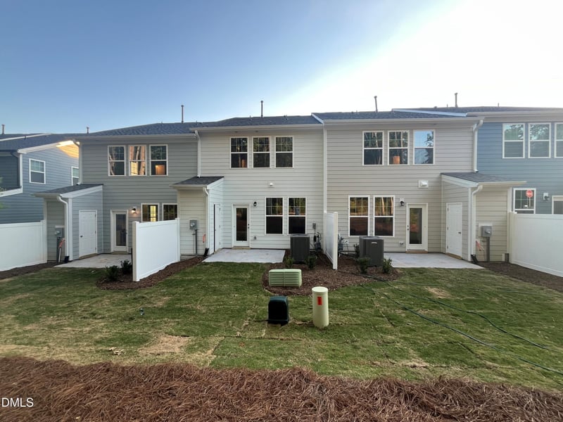 1278 Hammond Dr, Mebane, NC 27302