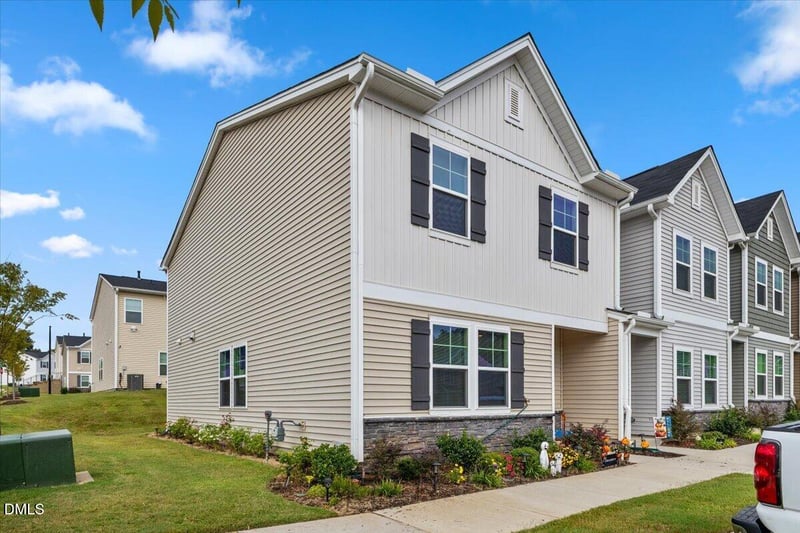 1279 Willow Tree Way, Graham, NC 27253