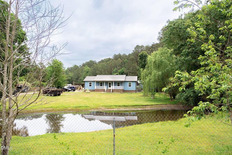 128 Hales Store Rd, Zebulon, NC 27597