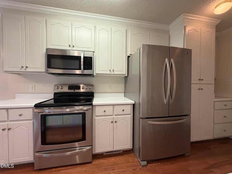 128 Kelly Ln, Clayton, NC 27520