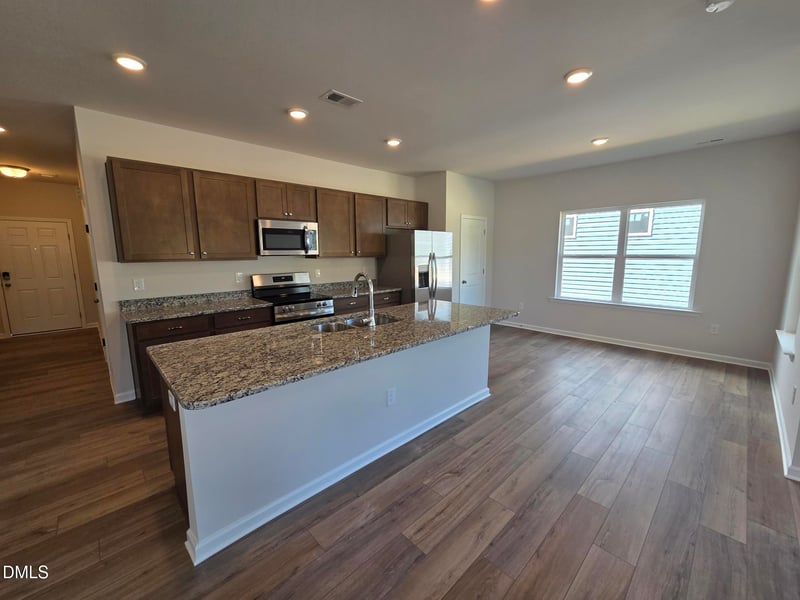 128 Oyster Tabby Dr, Lillington, NC 27546