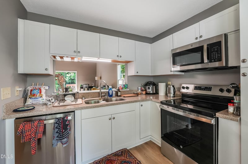 128 St Andrews Ln, Chapel Hill, NC 27517