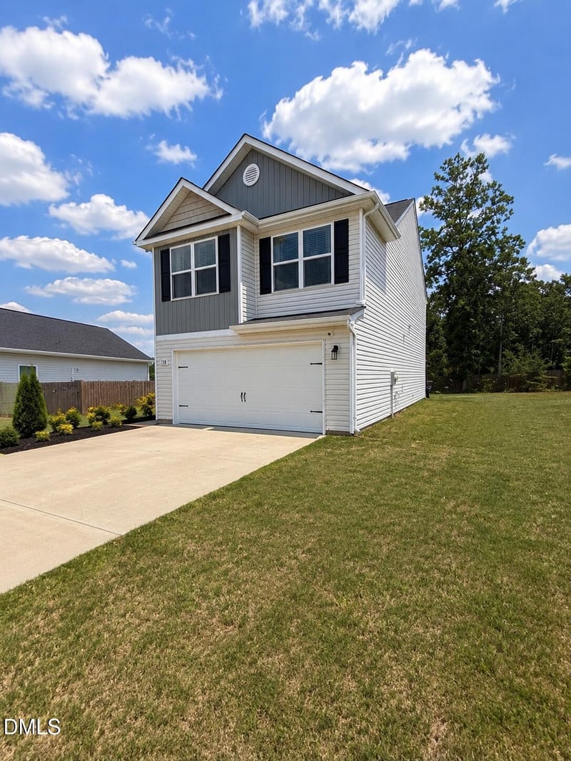 128 Steamboat Ln, Burlington, NC 27217