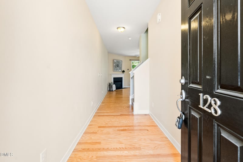 128 Wembley Dr, Clayton, NC 27527