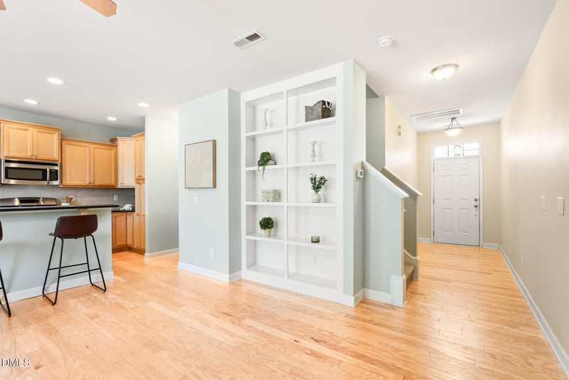 128 Wembley Dr, Clayton, NC 27527