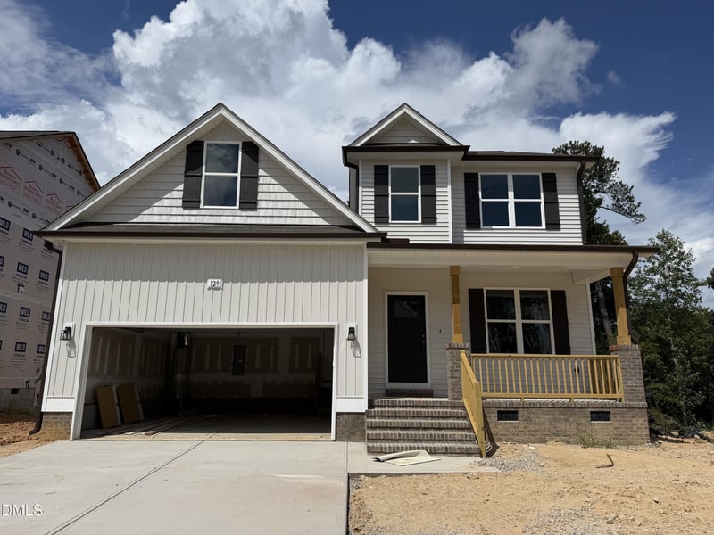 129 Cinnabar St, Clayton, NC 27520