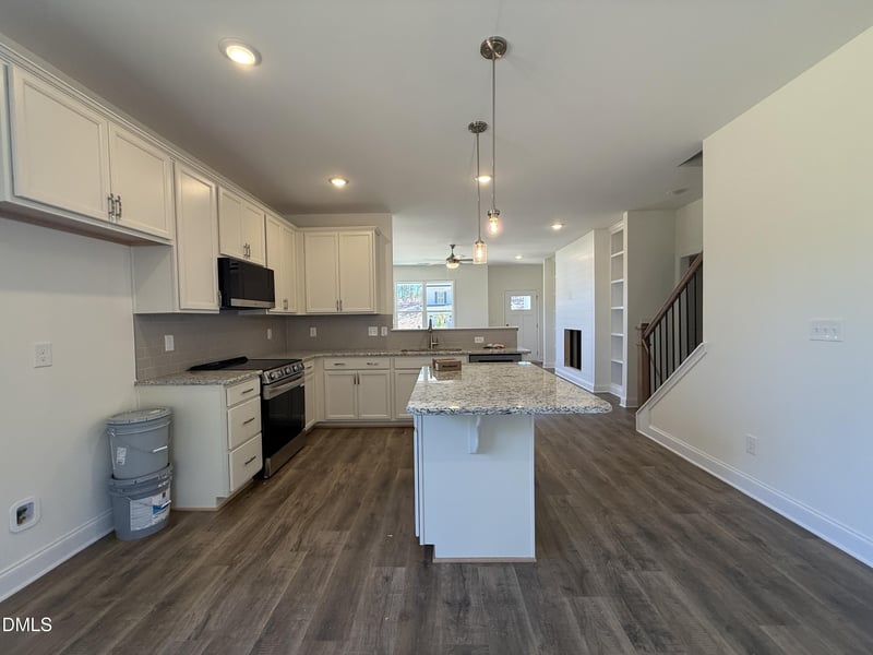 129 Cinnabar St, Clayton, NC 27520