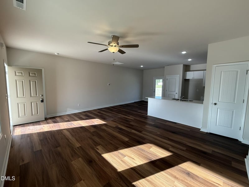 129 Jacobs Ridge Dr, Four Oaks, NC 27524