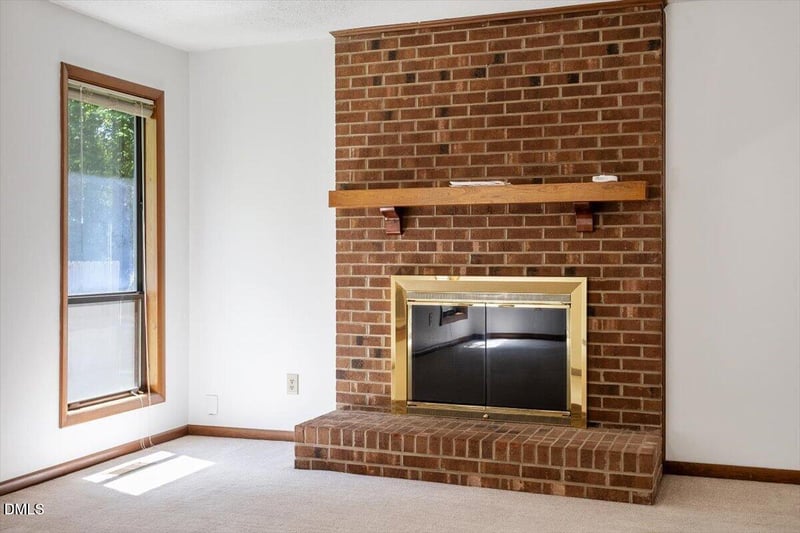 129 Lake Pine Dr, Cary, NC 27511
