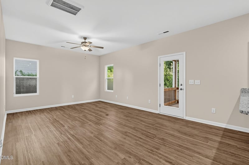 129 Rolling Creek Cir, Clayton, NC 27520