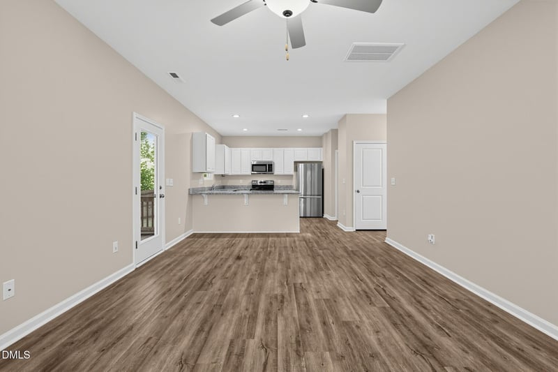 129 Rolling Creek Cir, Clayton, NC 27520