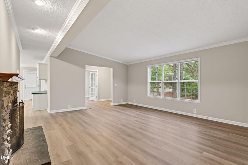 129 Wilshire Ln, Four Oaks, NC 27524