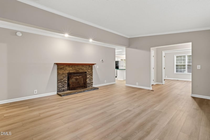 129 Wilshire Ln, Four Oaks, NC 27524