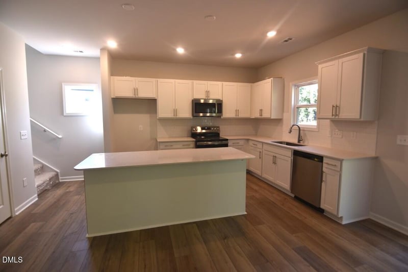 13 Plantation Dr, Youngsville, NC 27596