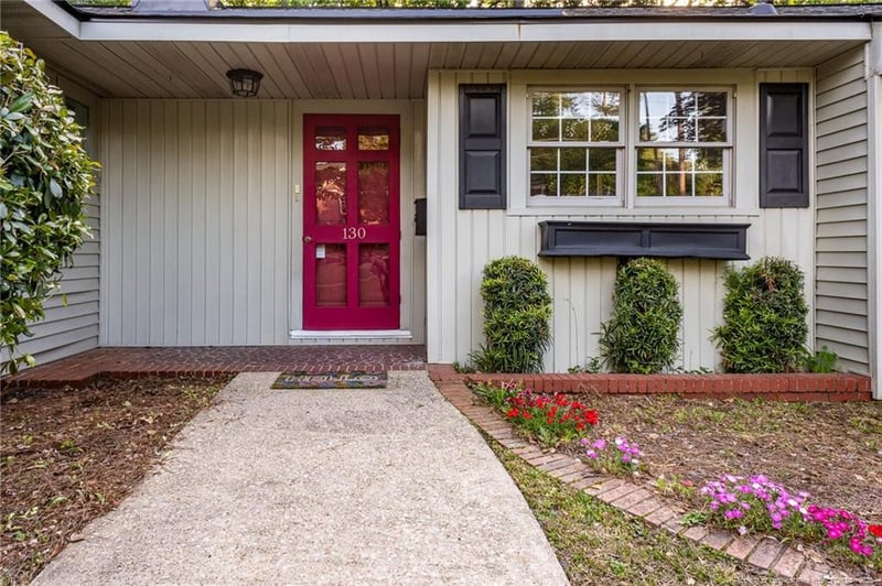 130 S Churchill Dr, Fayetteville, NC 28303