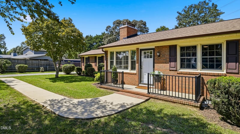130 Circle Dr, Haw River, NC 27258