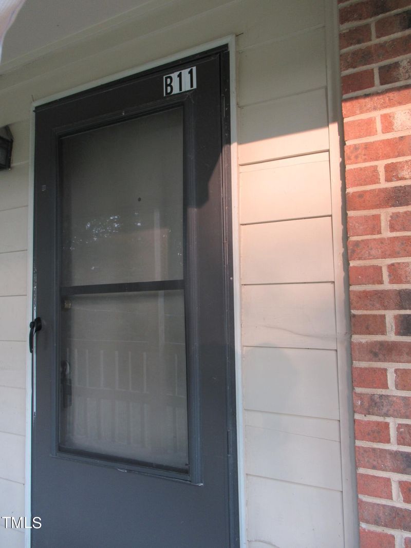 130 S Estes Dr #B-11, Chapel Hill, NC 27514