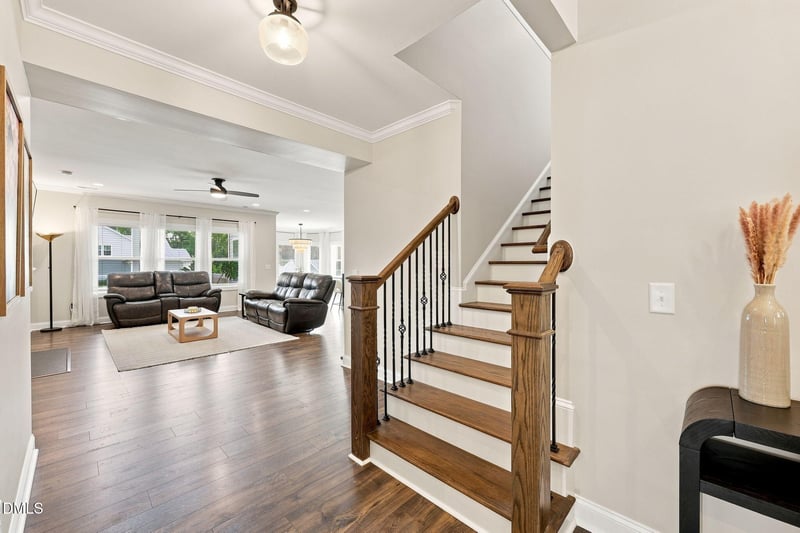 130 Falls Creek Dr, Youngsville, NC 27596