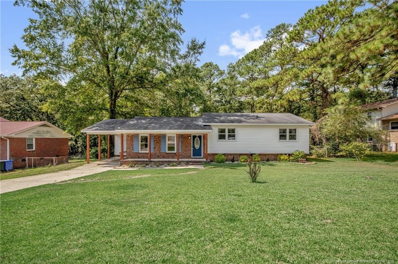 130 S Ingleside Dr, Fayetteville, NC 28314