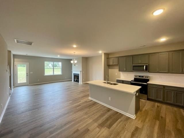 130 Kidderminster Ct, Zebulon, NC 27597