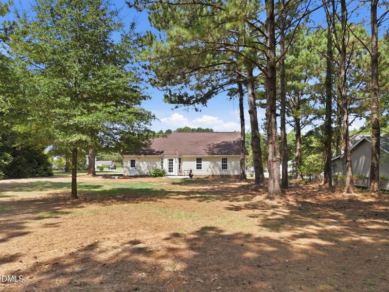 130 Stillmeadow Dr, Louisburg, NC 27549