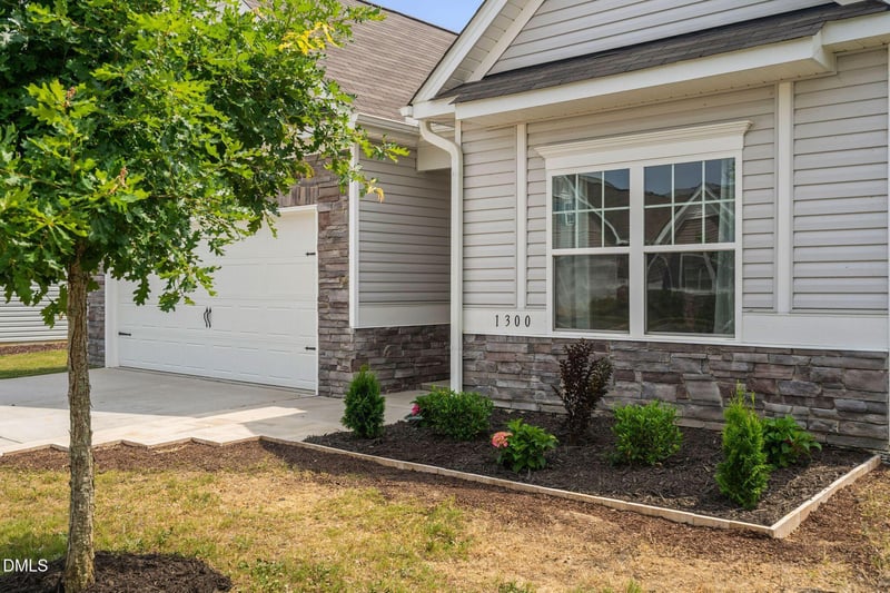 1300 London Meadow Way, Fuquay Varina, NC 27526