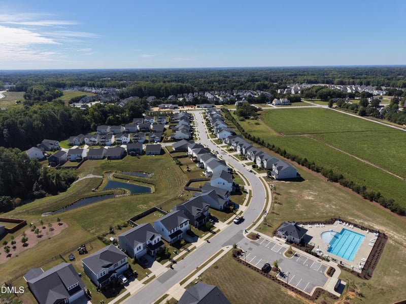1300 Rathdrum Ct, Holly Springs, NC 27540