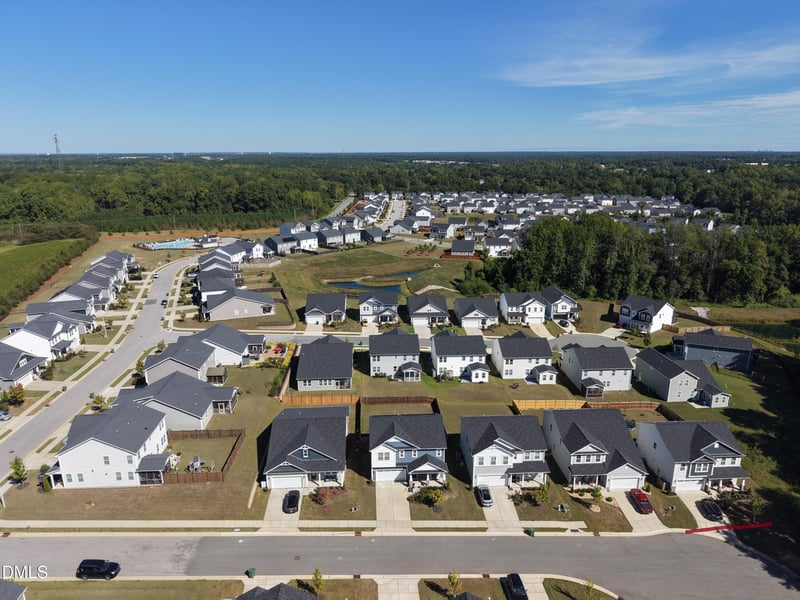 1300 Rathdrum Ct, Holly Springs, NC 27540