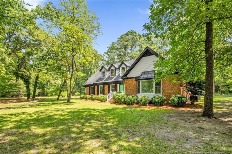 1300 Rock Hill Rd, Fayetteville, NC 28312