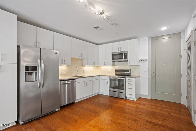 1300 Saint Marys St #207, Raleigh, NC 27605