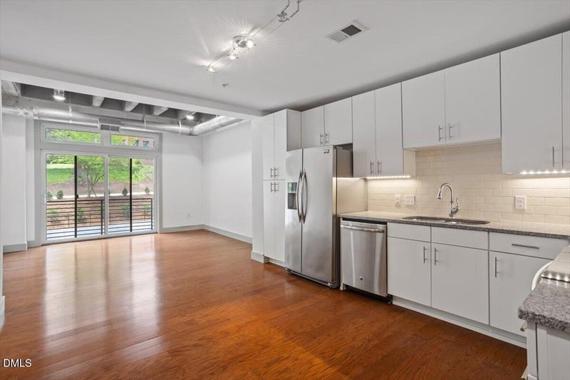 1300 Saint Marys St #207, Raleigh, NC 27605