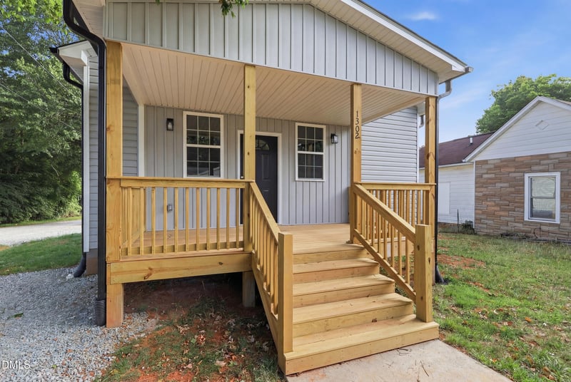 1302 Sidney Ave, Burlington, NC 27217