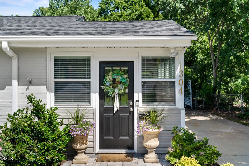 1304 Marlborough Rd, Raleigh, NC 27610