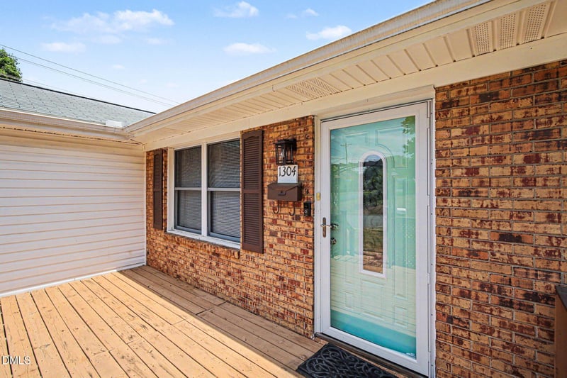 1304 Nance St, Burlington, NC 27217