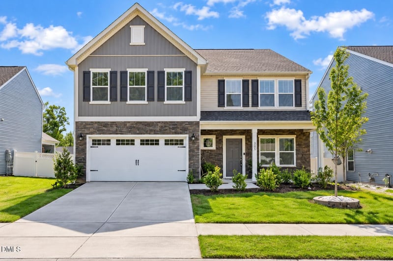 1305 Addison Lake St, Fuquay Varina, NC 27526