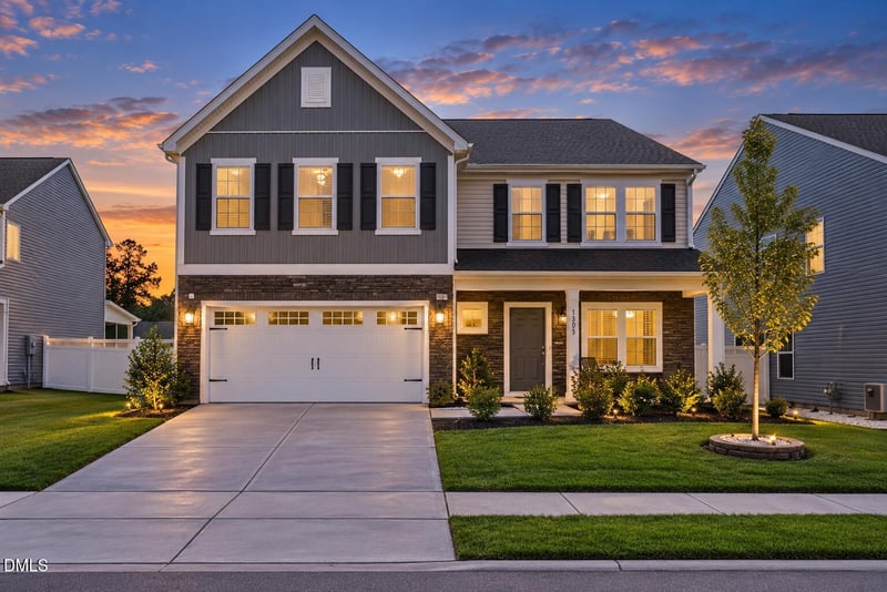 1305 Addison Lake St, Fuquay Varina, NC 27526