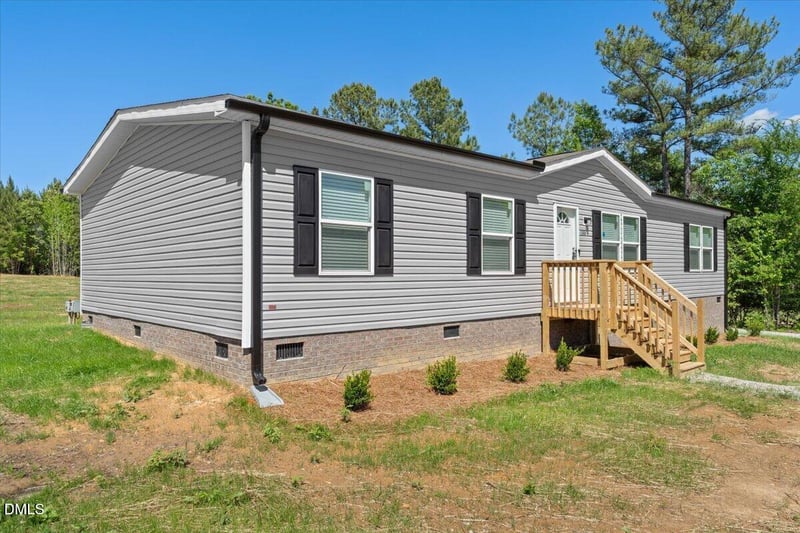 1305 Schloss Rd, Louisburg, NC 27549