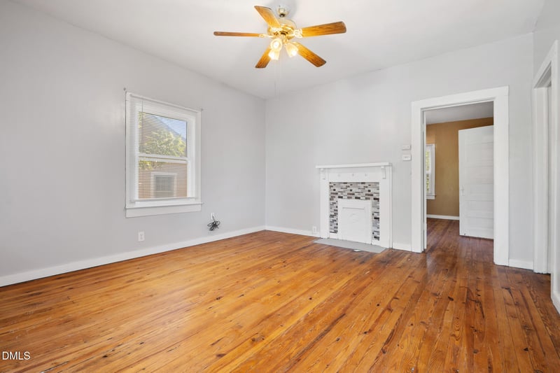 1307 Stonewall St, Burlington, NC 27217