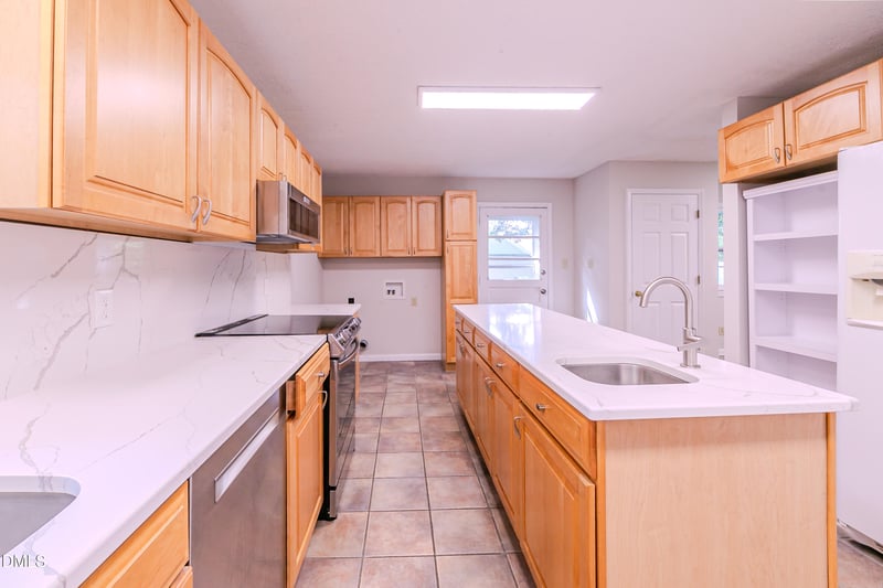 1308 Azalea Dr, Raleigh, NC 27607