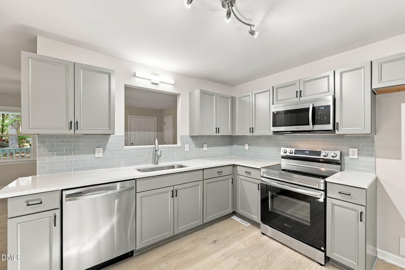 1308 Sundown Dr, Mebane, NC 27302